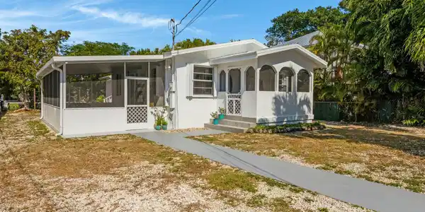 19557 Mayan Street