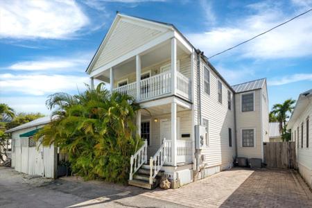 214 Eanes Lane