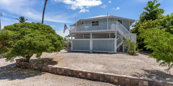 Image 3: 321 Tollgate Shore Dr