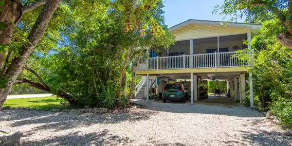 302 Lemon Avenue