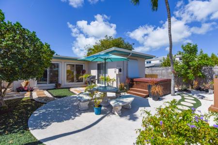 1615 Venetian Drive