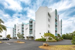 3675 Seaside Drive