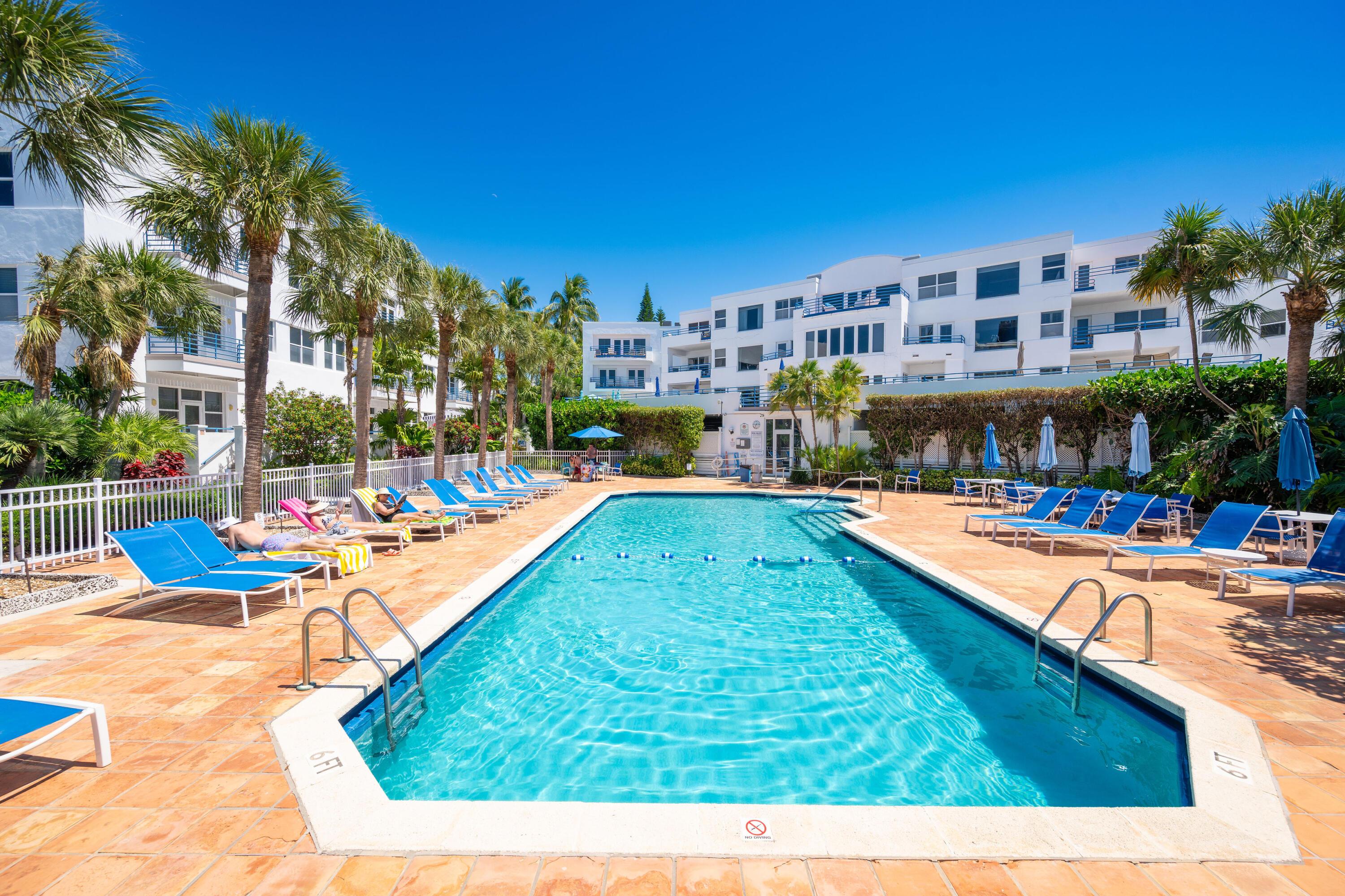 Image 2: POOL