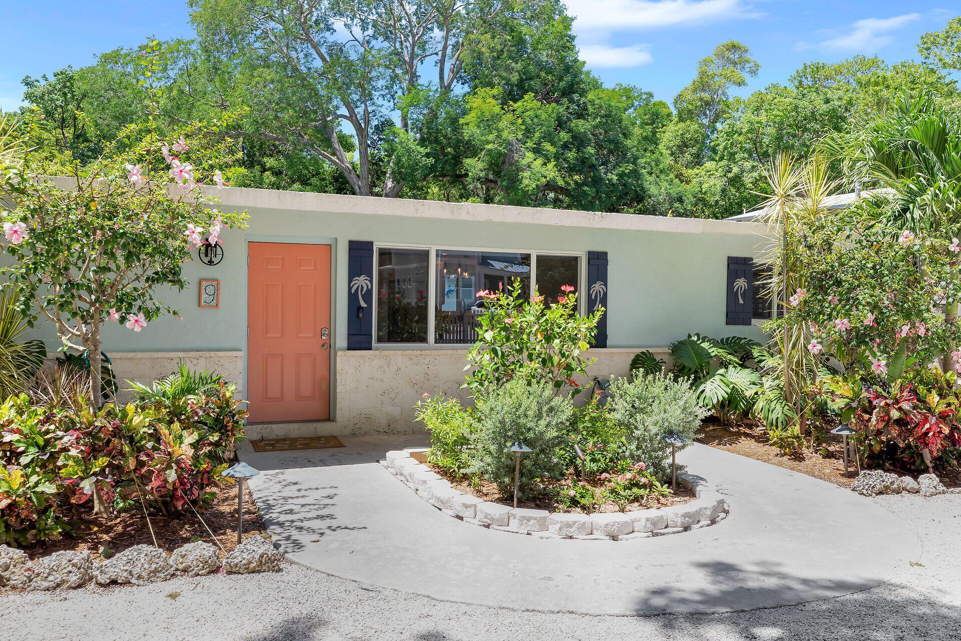 Image 1: 9 Transylvania Ave