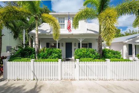 711 Olivia Street