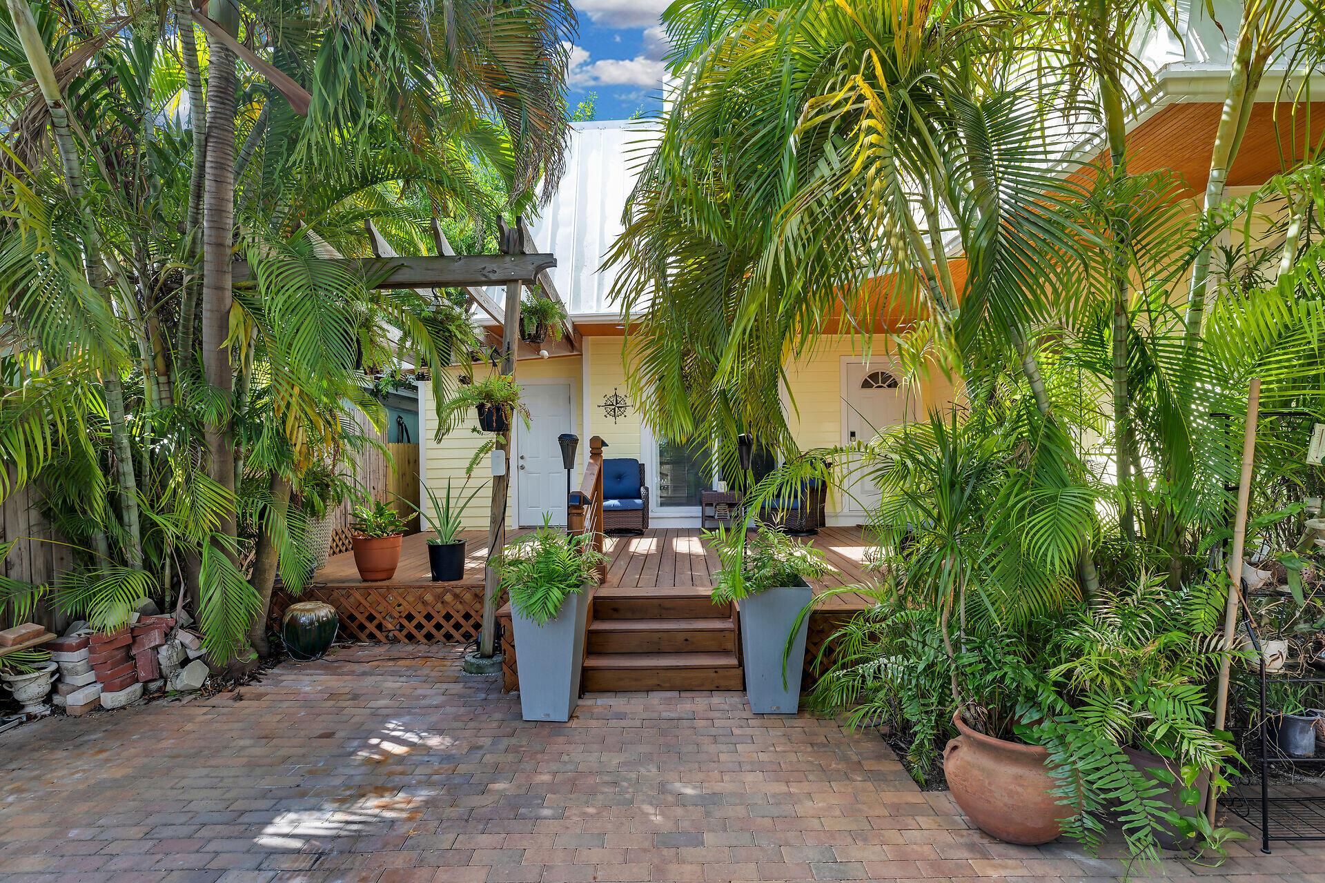 Image 2: virtual-tour-365043-mls-high-res-image-1