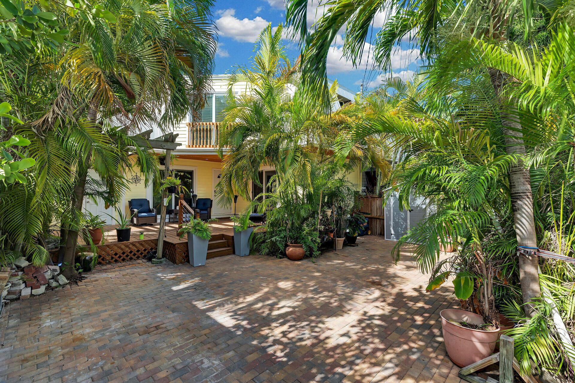 Image 3: virtual-tour-365043-mls-high-res-image-0