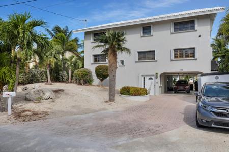 132 N Indies Drive