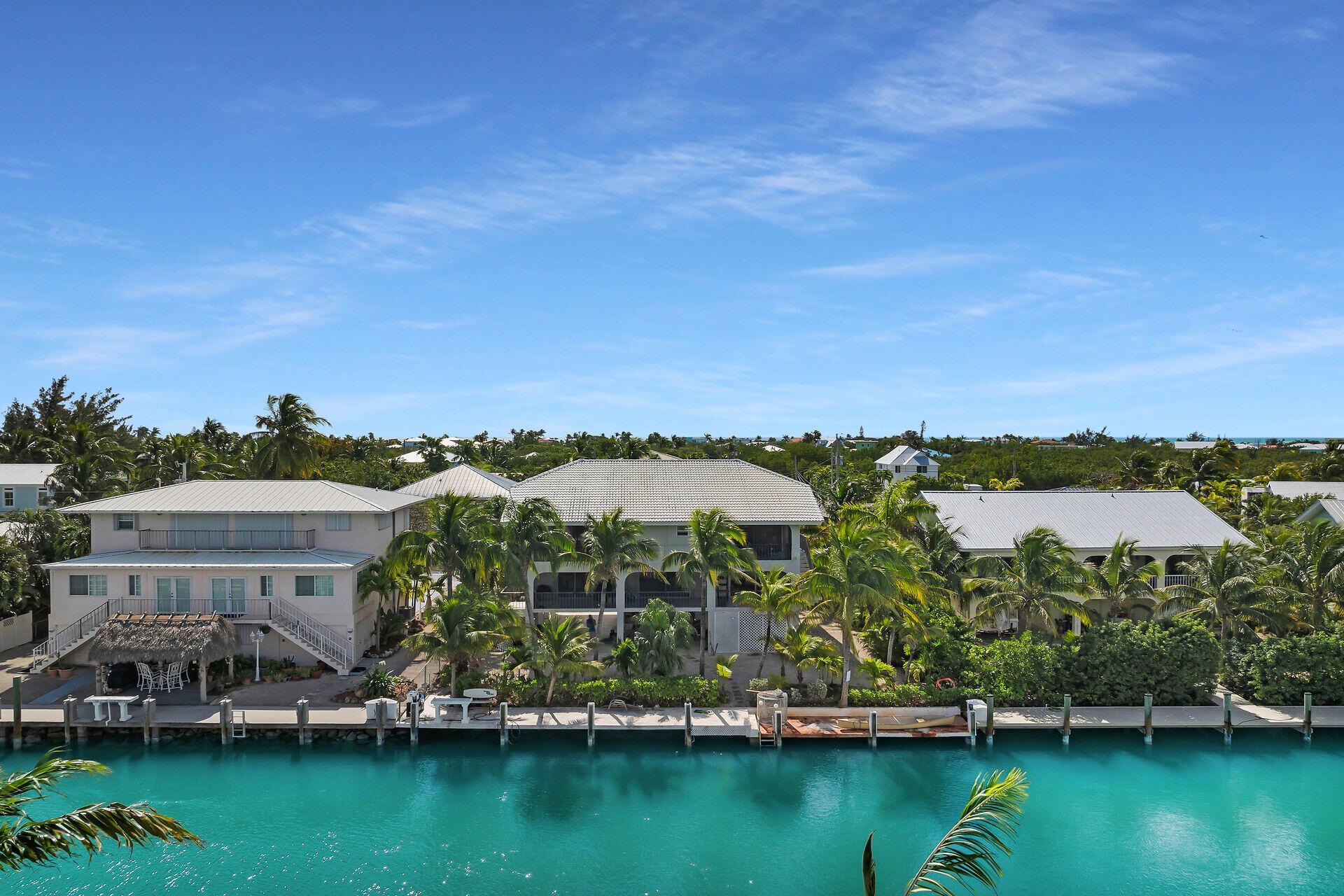 Image 3: virtual-tour-353741-08