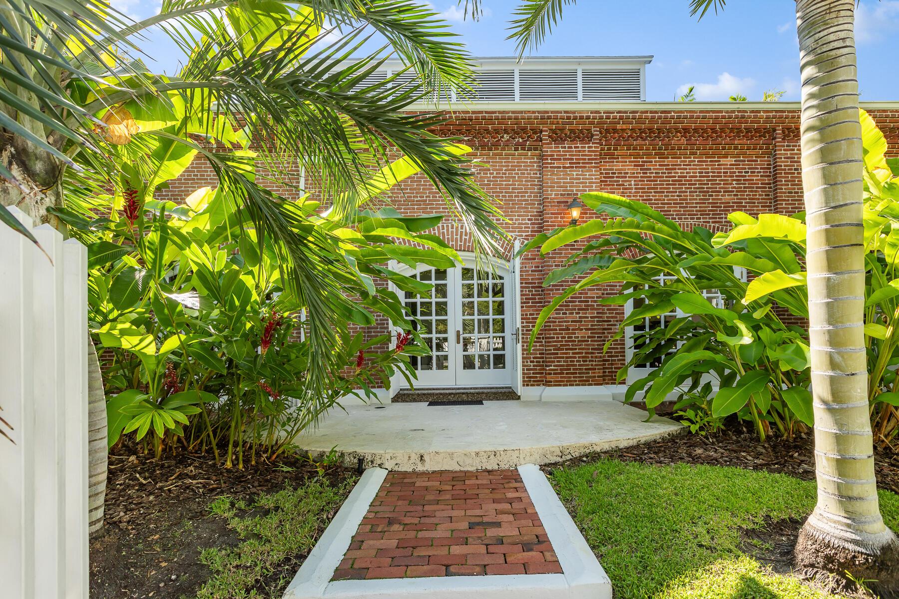 Image 3: 103 FRONT ST WEB-3