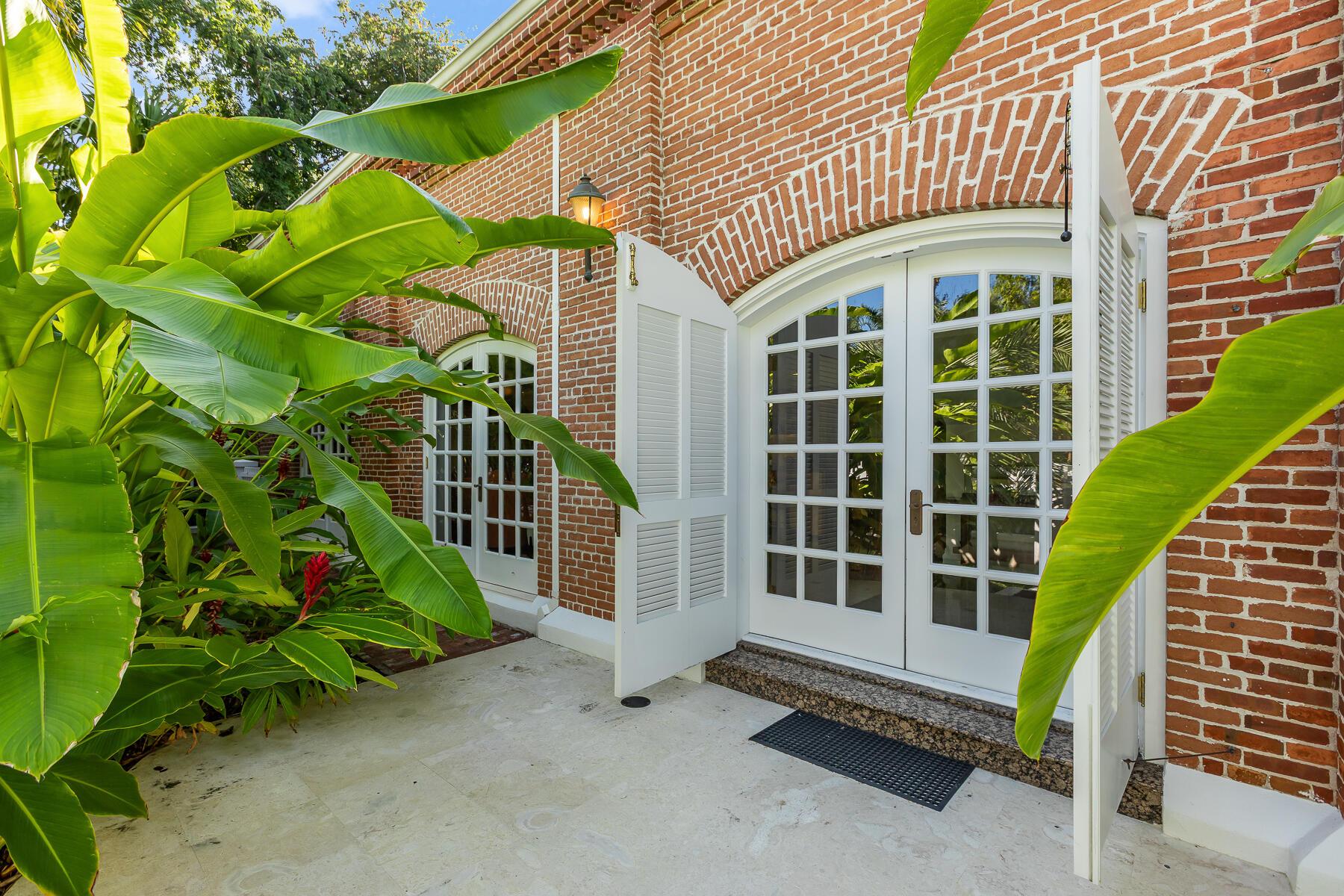 Image 4: 103 FRONT ST WEB-4