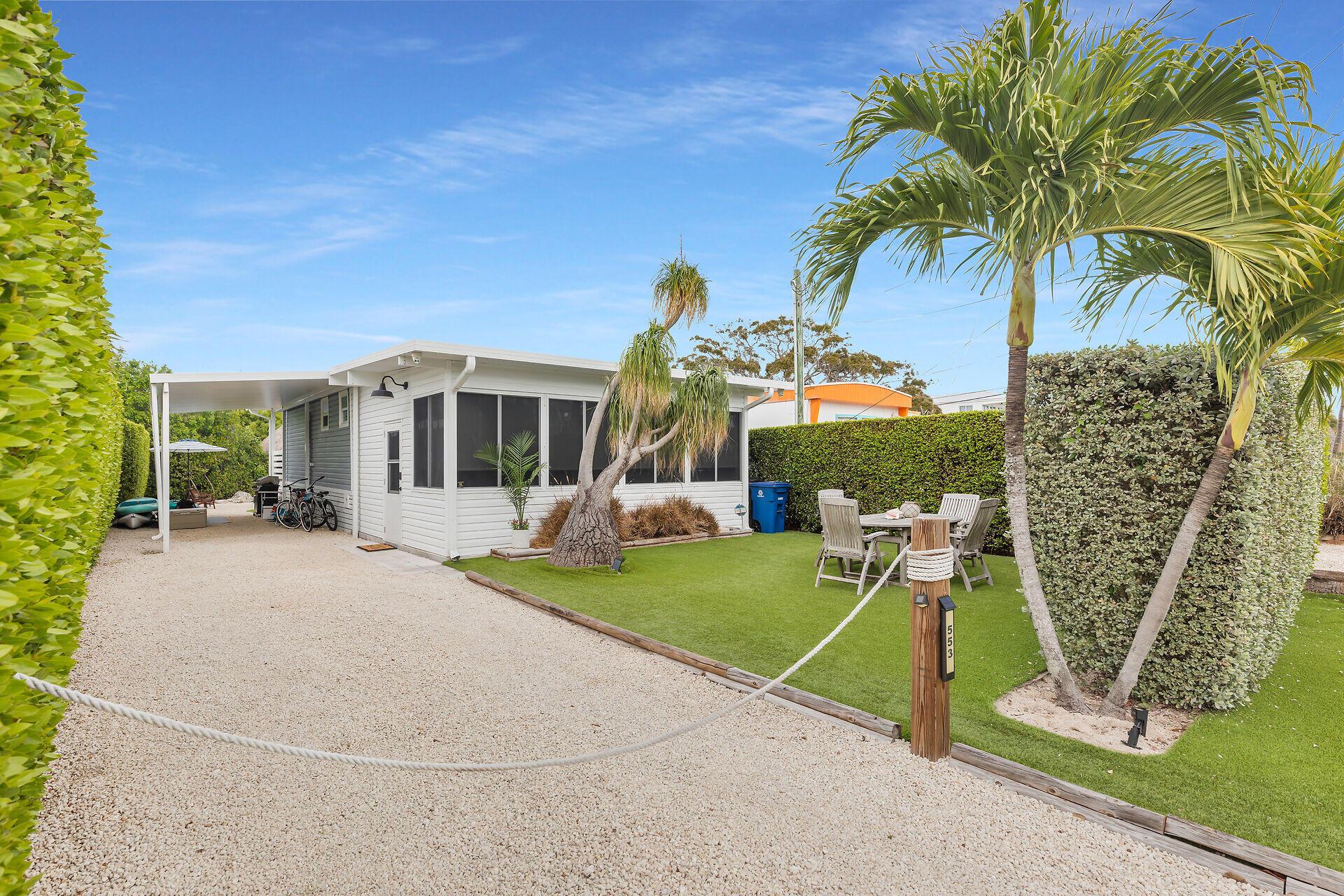 Image 4: 553 Oldsmar Ln