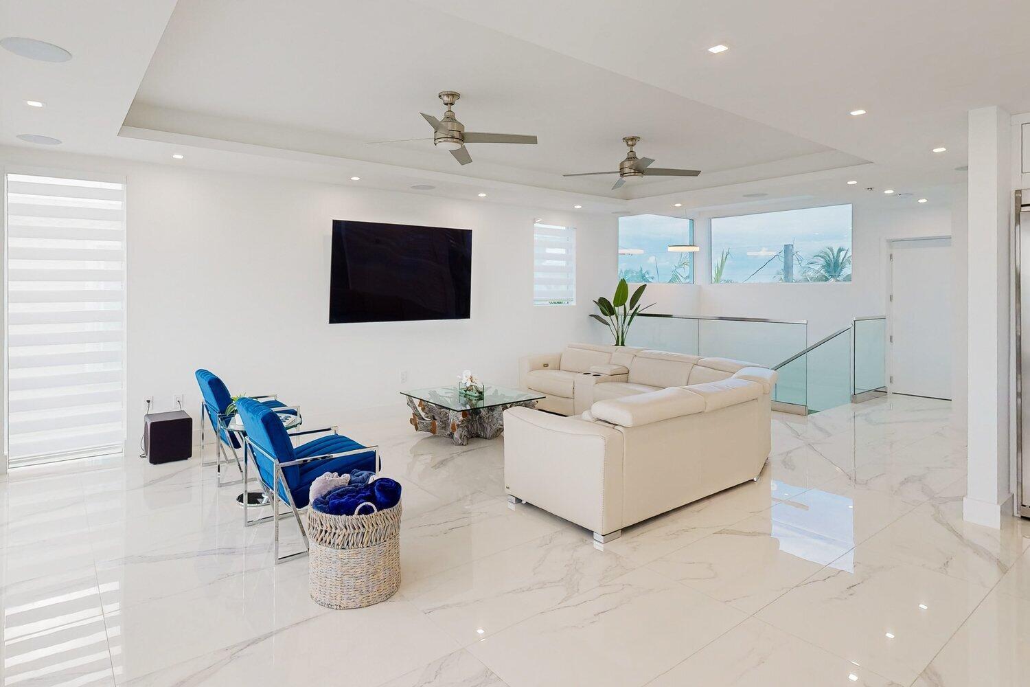 Image 4: living room 2 (1)