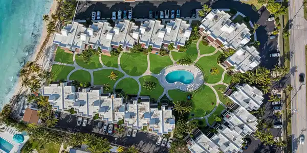 601 W Ocean Drive