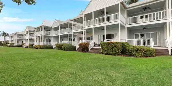 Image 4: Waterside View of Villa