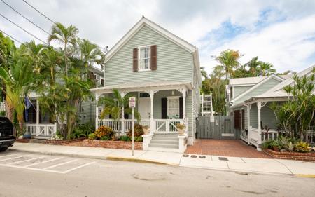 1124 Olivia Street