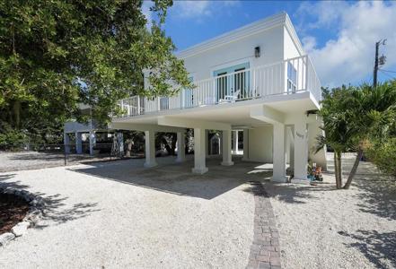 1007 Snapper Lane