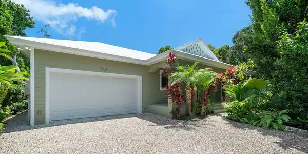 125 N Hammock Road