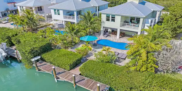 207 Sombrero Beach Road