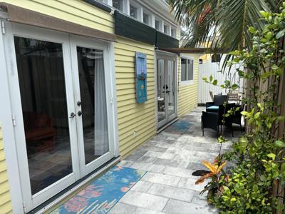927 Thomas Street