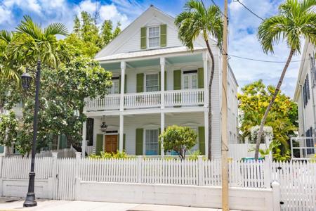 921 Whitehead Street