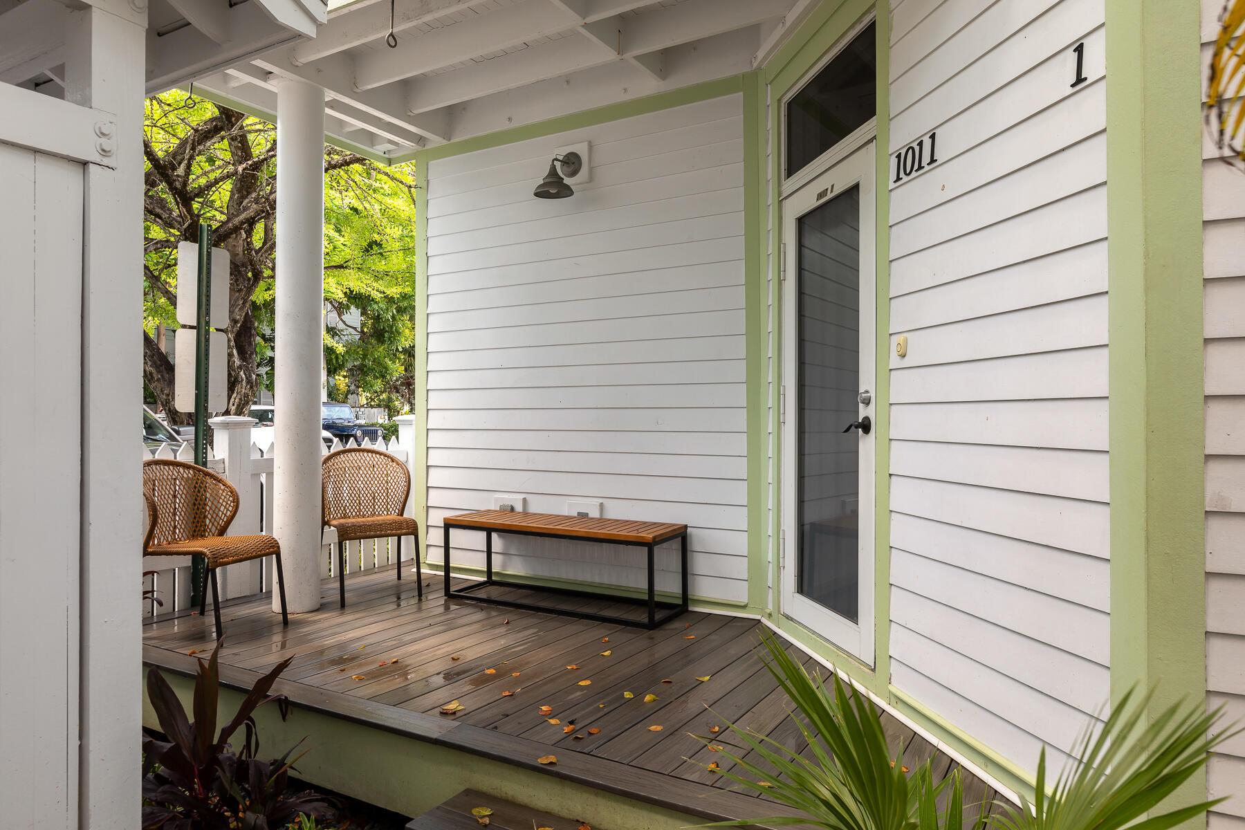 Image 3: 1011 SIMONTON ST #1 WEB-4