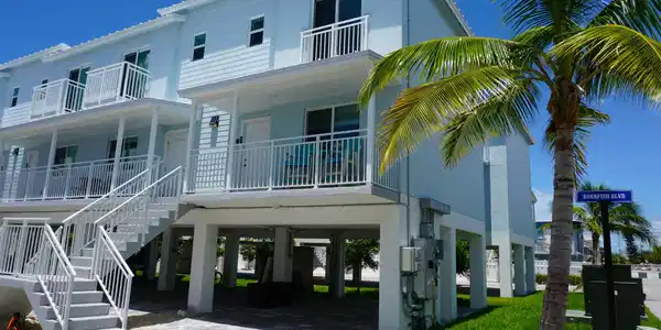 10877 Overseas Highway