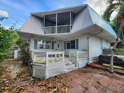 3229 Eagle Avenue