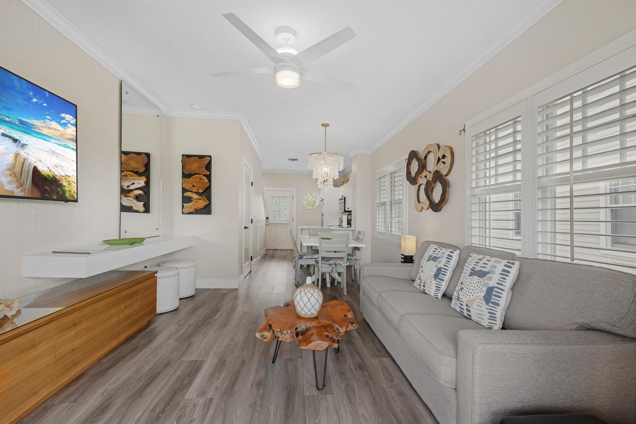 Image 1: Living area