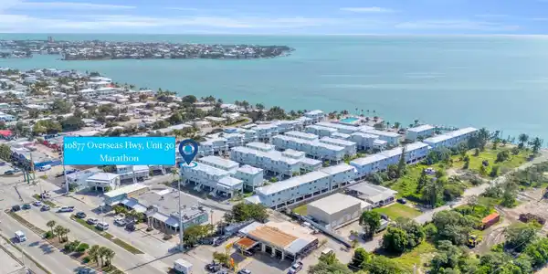 10877 Overseas Highway