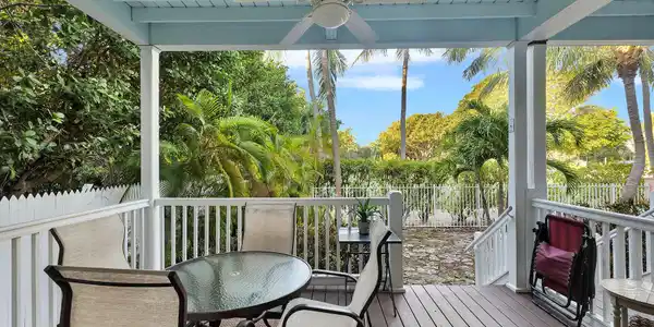 7101 Harbor Village Drive
