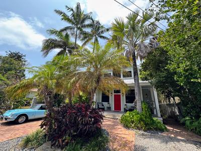 707 Washington Street
