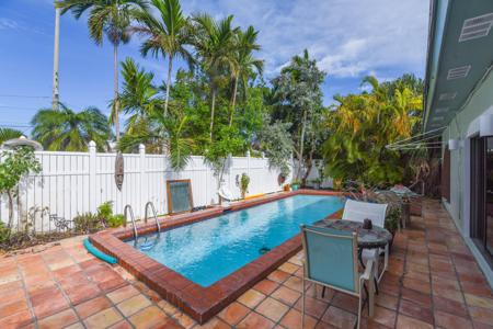 3421 Riviera Drive