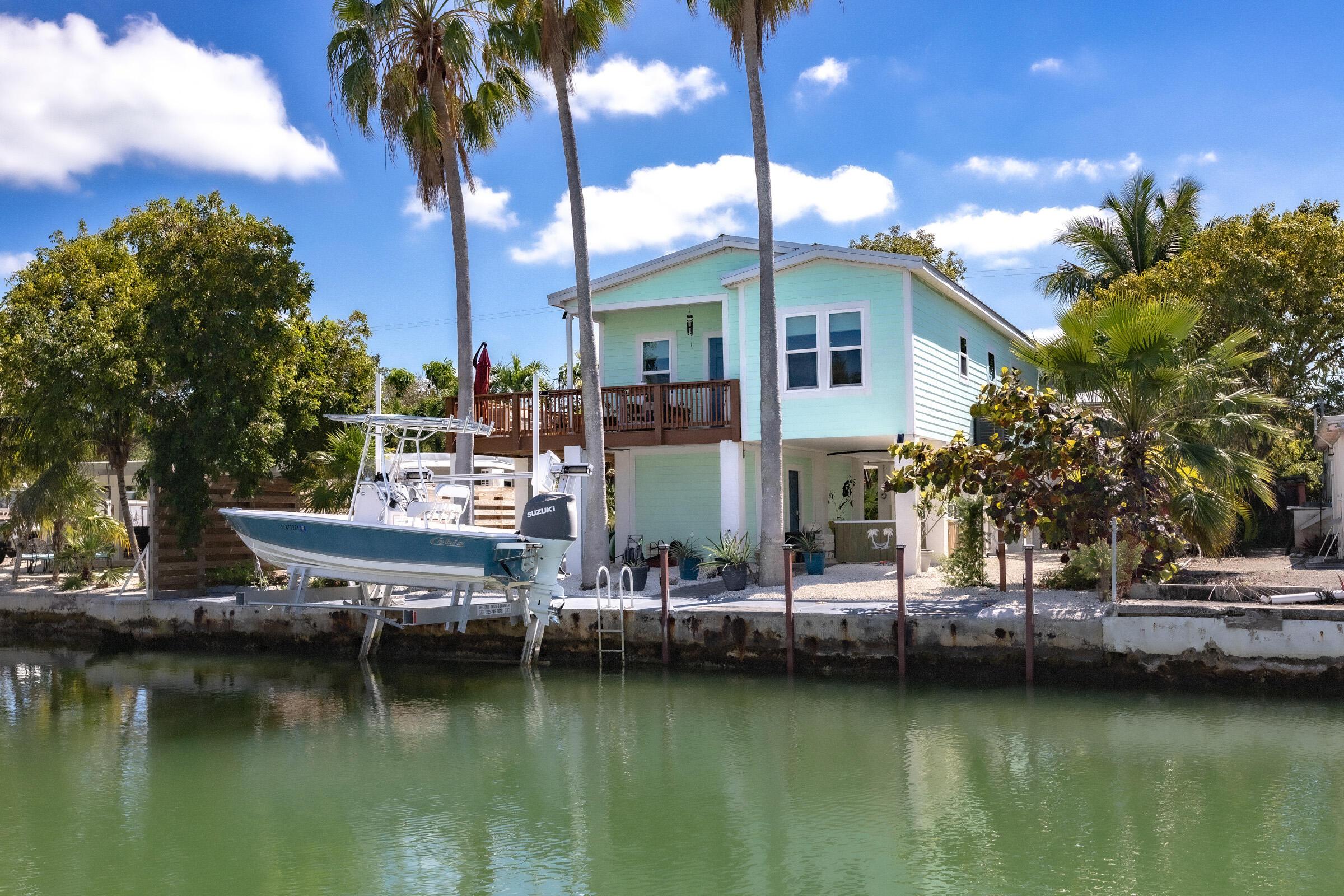 Image 1: 31 24827 Park Drive