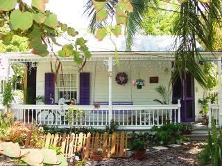 624 United Street