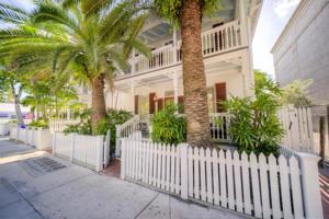 616 Caroline Street