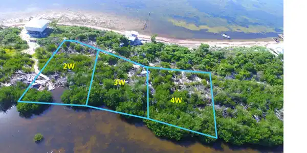 4W Vacant Cook Island