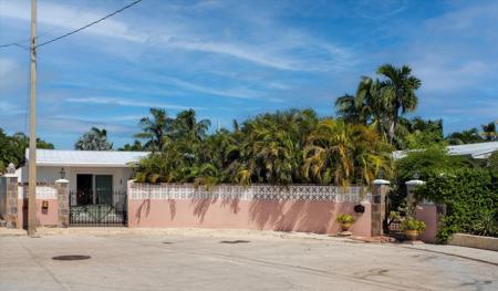 1601 Jamaica Drive