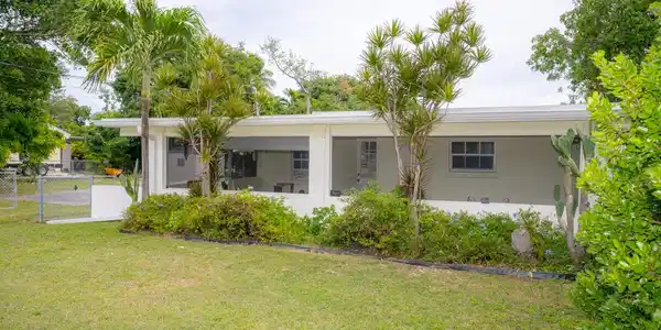 174 Hibiscus Street