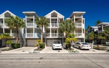 82 Seaside North Court