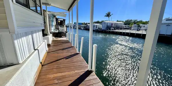6099 Overseas Highway