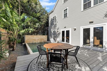 1100 Williams Lane