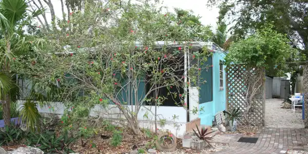 230 Antigua Road