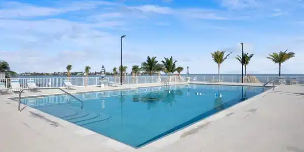 10877 Overseas Highway