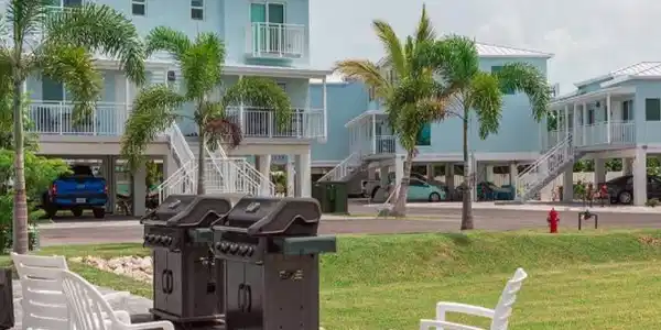 Image 3: Community Grills