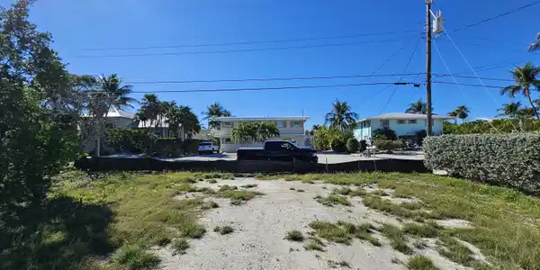 195 S indies Drive