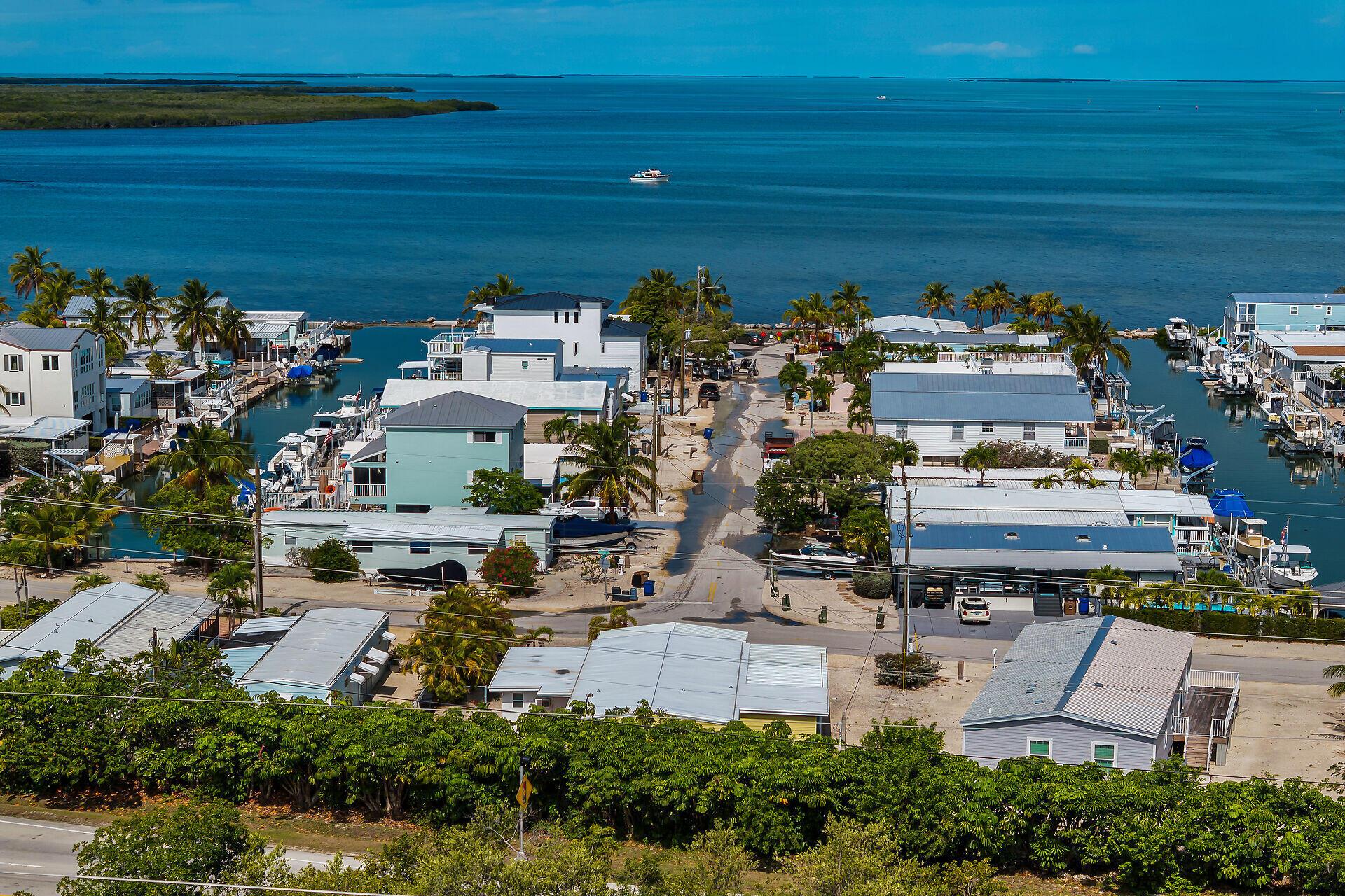 Image 3: 144 Sunset Lane