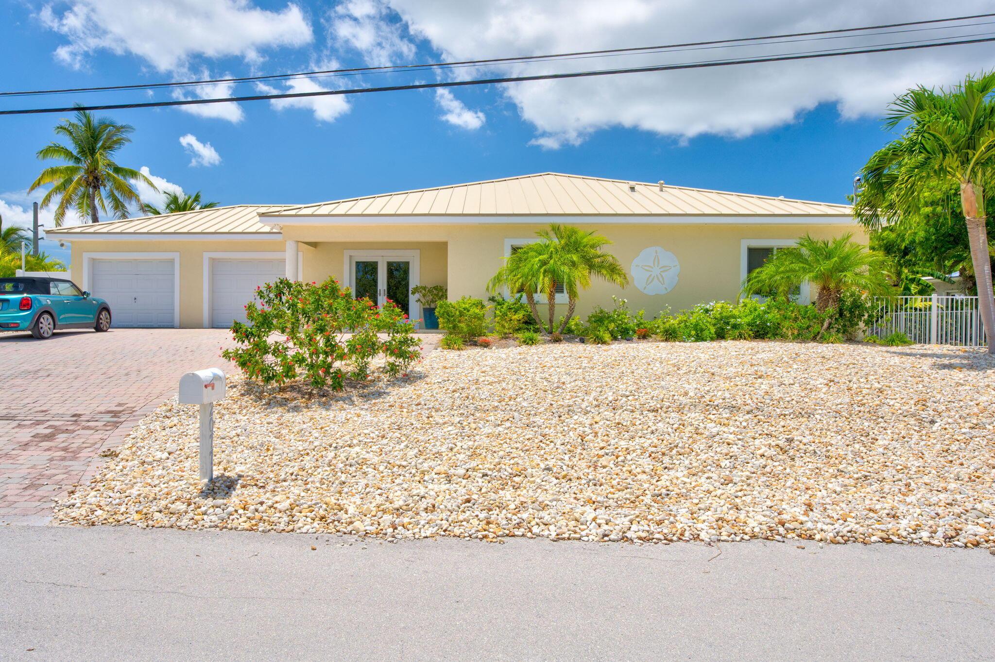 Image 3: 3-web-or-mls-20771 Second Ave West - Hig