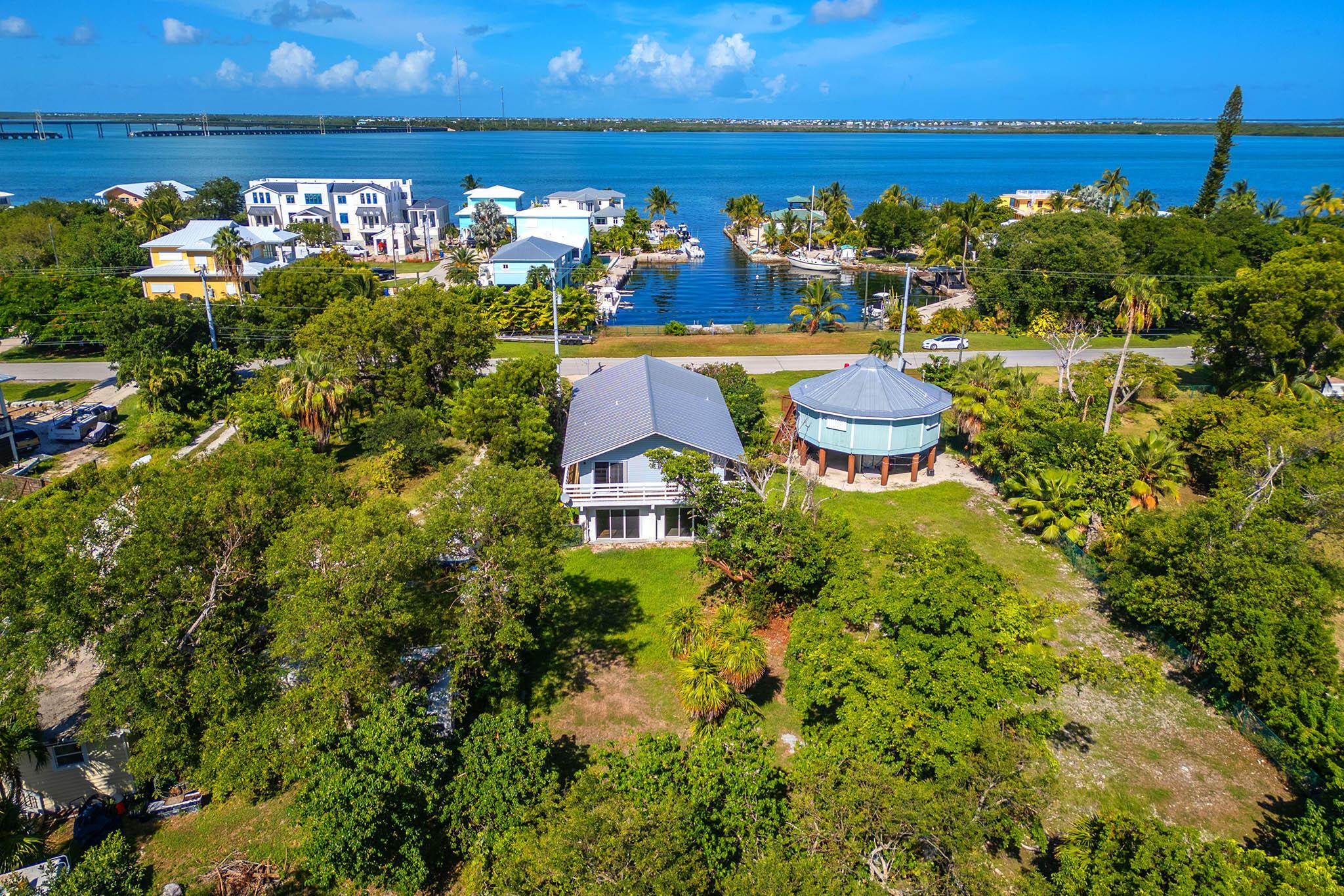 Image 4: 558 E Shore Dr (web) 003