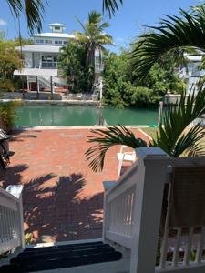 7 Jade Drive